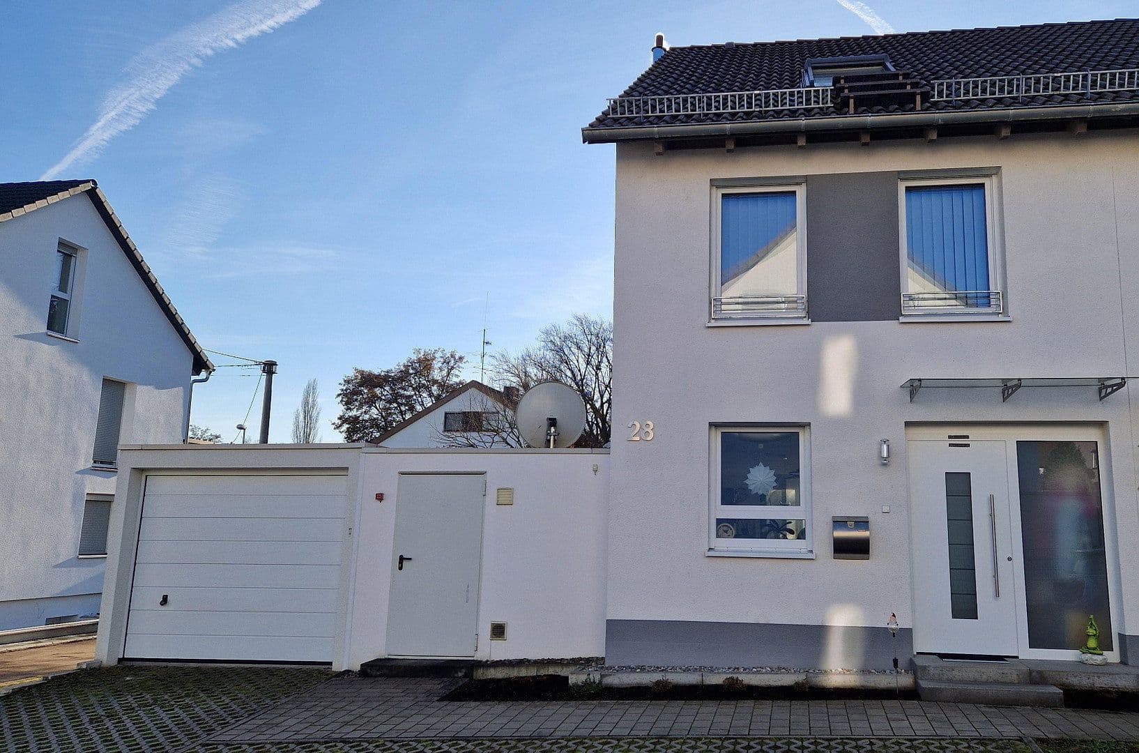 Prodej domu 136 m², pozemek 203 m², Holderweg 28, Nürtingen, Bádensko-Württembersko Prodej domu 136 m², pozemek 203 m², Holderweg 28, Nürtingen, Bádensko-Württembersko
