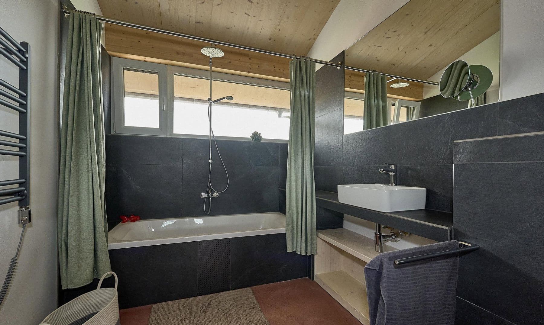 Pronájem bytu 3+kk 155 m², Madsow 19-22, Neuburg, Mecklenburg-Vorpommern Pronájem bytu 3+kk 155 m², Madsow 19-22, Neuburg, Mecklenburg-Vorpommern