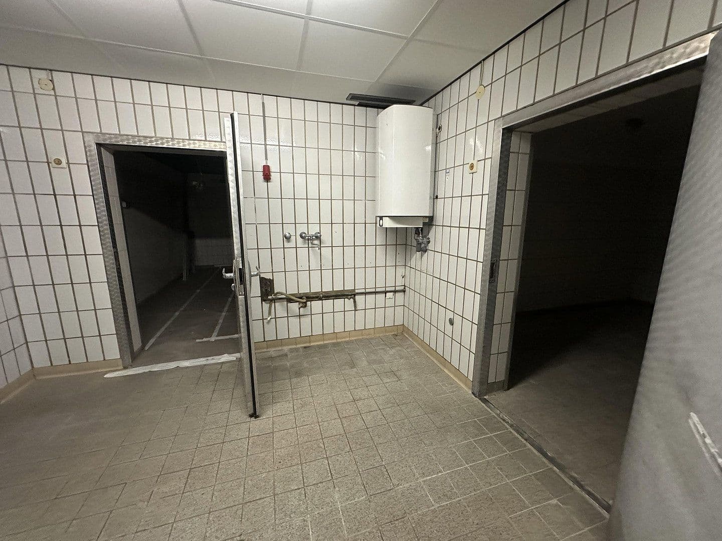 Pronájem nebytového prostoru 1.232 m², MierendorffWeg 19, Essen, Severní Porýní-Vestfálsko Pronájem nebytového prostoru 1.232 m², MierendorffWeg 19, Essen, Severní Porýní-Vestfálsko