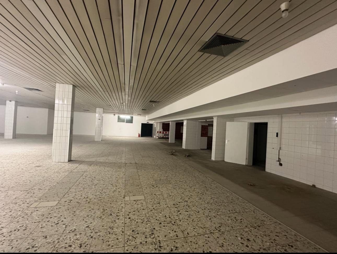 Pronájem nebytového prostoru 1.232 m², MierendorffWeg 19, Essen, Severní Porýní-Vestfálsko Pronájem nebytového prostoru 1.232 m², MierendorffWeg 19, Essen, Severní Porýní-Vestfálsko