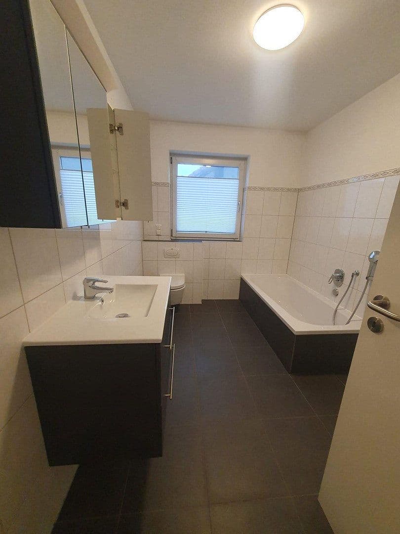 Pronájem bytu 3+1 109 m², Haibach, Bavorsko Pronájem bytu 3+1 109 m², Haibach, Bavorsko