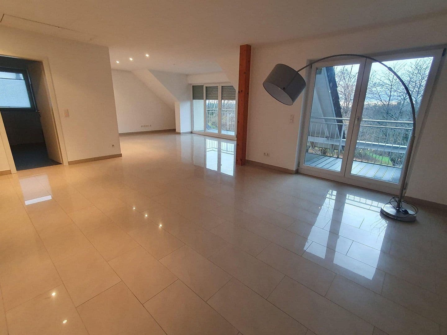 Pronájem bytu 3+1 109 m², Haibach, Bavorsko Pronájem bytu 3+1 109 m², Haibach, Bavorsko