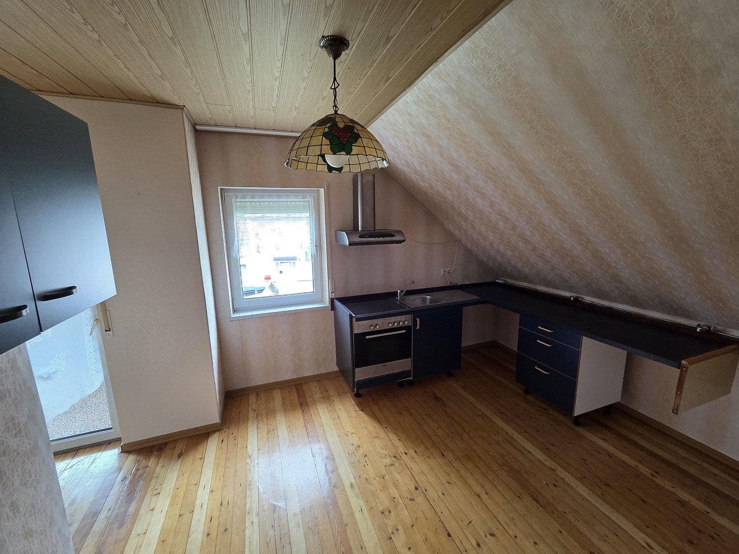 Prodej domu 225 m², pozemek 1.118 m², Raiffeisenstrasse 19, Biebern, Porýní-Falc Prodej domu 225 m², pozemek 1.118 m², Raiffeisenstrasse 19, Biebern, Porýní-Falc