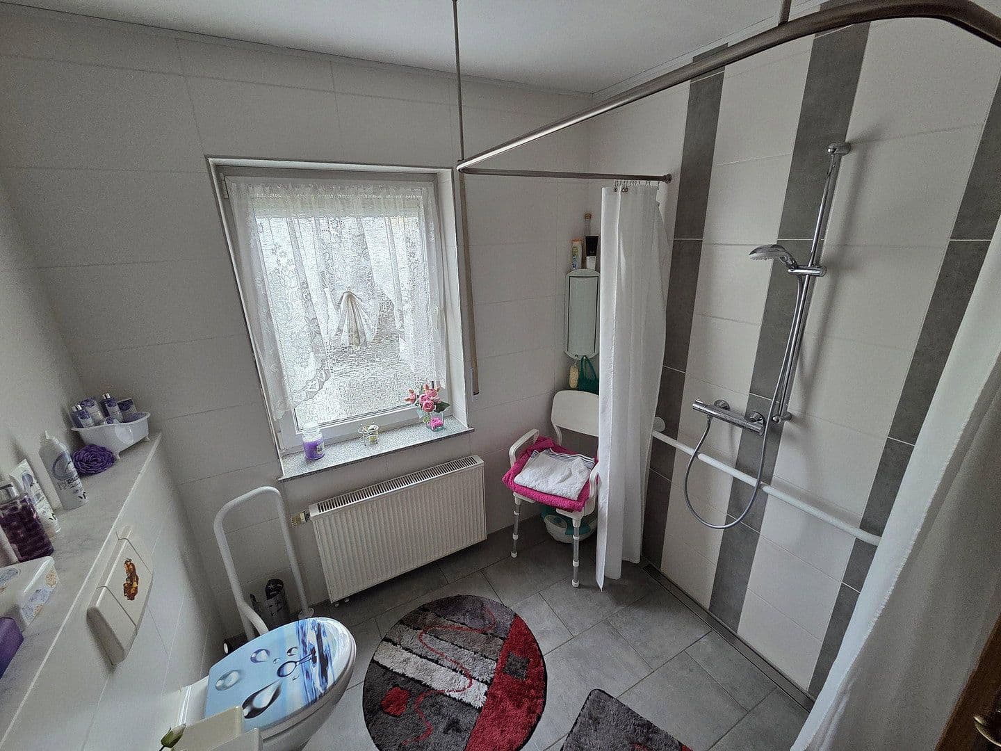 Prodej domu 225 m², pozemek 1.118 m², Raiffeisenstrasse 19, Biebern, Porýní-Falc Prodej domu 225 m², pozemek 1.118 m², Raiffeisenstrasse 19, Biebern, Porýní-Falc