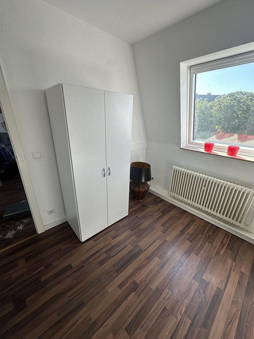 Pronájem bytu 2+1 52 m², Uerdingerstr 224, Krefeld, Severní Porýní-Vestfálsko Pronájem bytu 2+1 52 m², Uerdingerstr 224, Krefeld, Severní Porýní-Vestfálsko