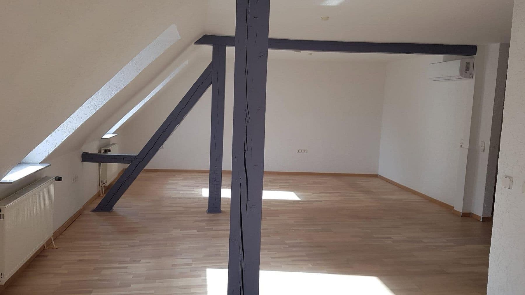 Prodej domu 157 m², pozemek 101 m², Karlsruhe, Bádensko-Württembersko Prodej domu 157 m², pozemek 101 m², Karlsruhe, Bádensko-Württembersko