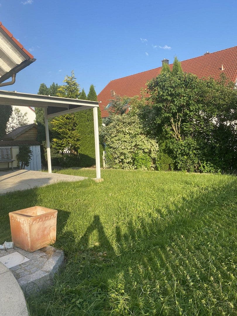 Pronájem domu 170 m², pozemek 409 m², Saiblingstr.6, Eching, Bavorsko Pronájem domu 170 m², pozemek 409 m², Saiblingstr.6, Eching, Bavorsko