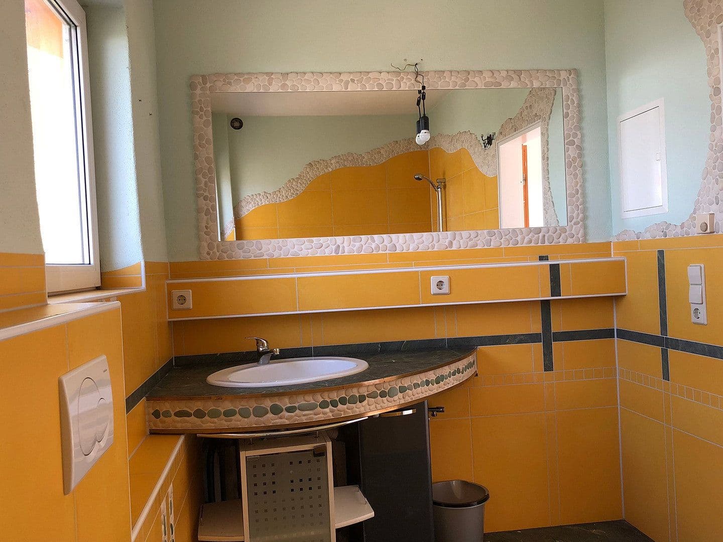 Pronájem nebytového prostoru 1.000 m², Breisach am Rhein, Bádensko-Württembersko Pronájem nebytového prostoru 1.000 m², Breisach am Rhein, Bádensko-Württembersko