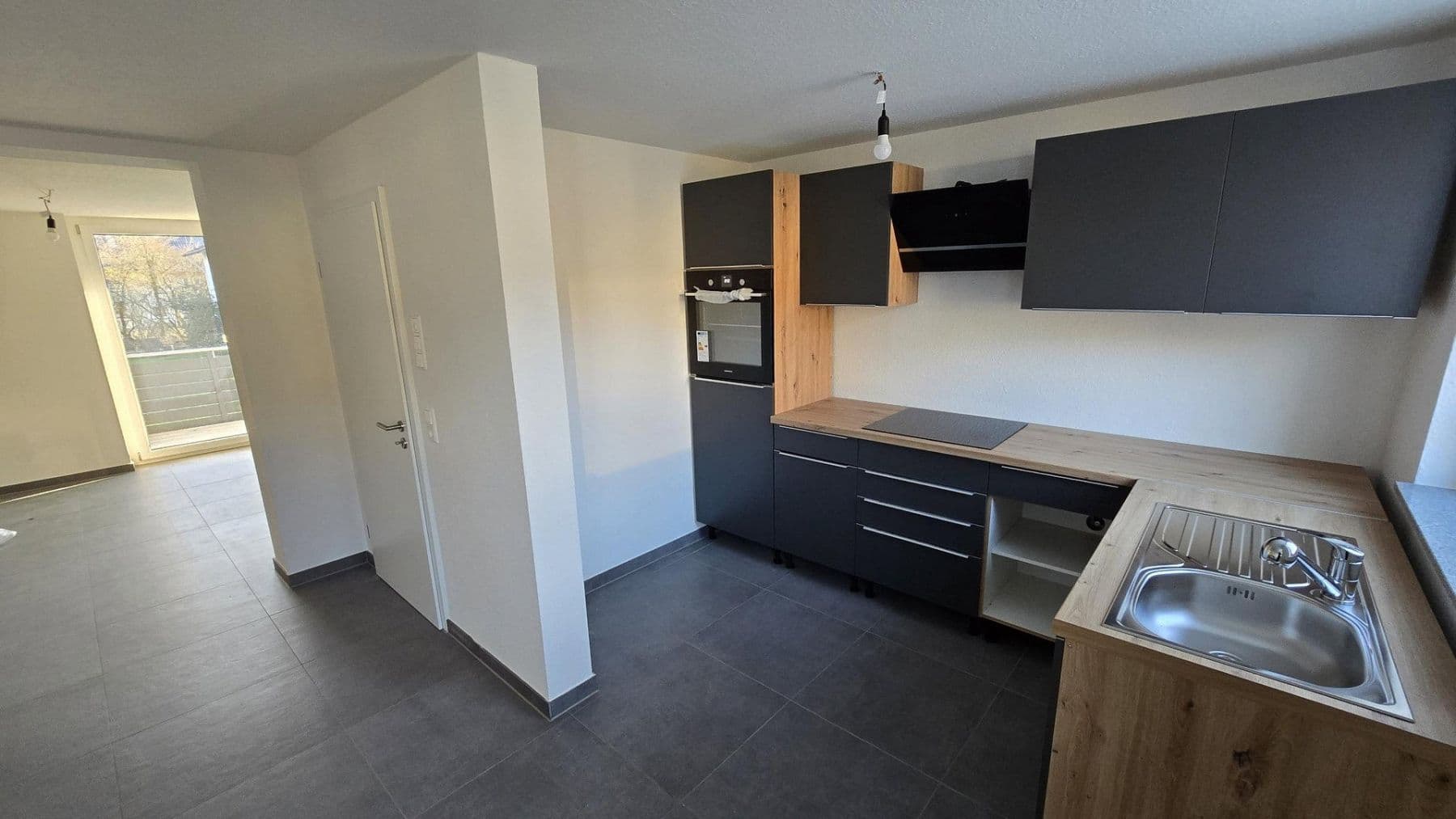 Pronájem bytu 2+kk 64 m², Gemmingen, Bádensko-Württembersko Pronájem bytu 2+kk 64 m², Gemmingen, Bádensko-Württembersko