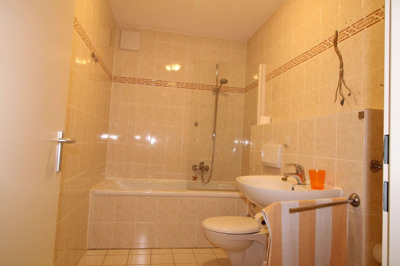 Pronájem bytu 3+1 82 m², August Hagedorn Allee 53, Bremen, Bremen Pronájem bytu 3+1 82 m², August Hagedorn Allee 53, Bremen, Bremen