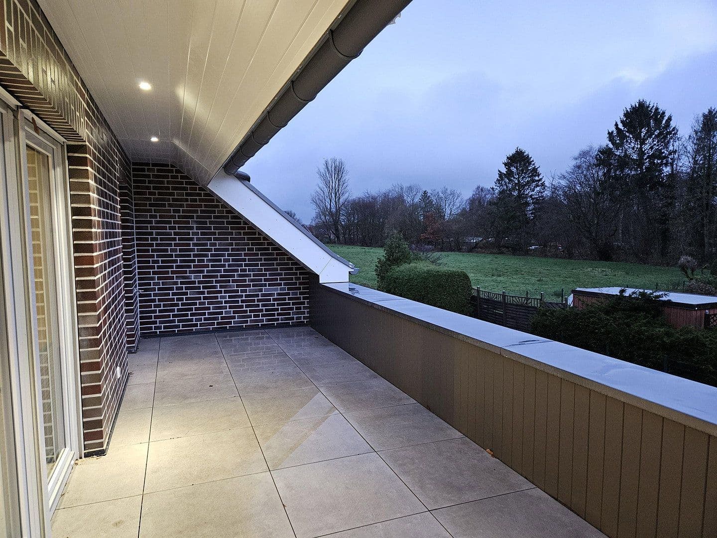 Pronájem bytu 3+1 106 m², Jann-Berghaus-Straße 16, Moormerland, Dolní Sasko Pronájem bytu 3+1 106 m², Jann-Berghaus-Straße 16, Moormerland, Dolní Sasko