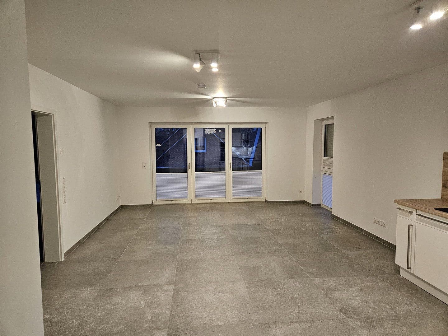 Pronájem bytu 3+1 106 m², Jann-Berghaus-Straße 16, Moormerland, Dolní Sasko Pronájem bytu 3+1 106 m², Jann-Berghaus-Straße 16, Moormerland, Dolní Sasko