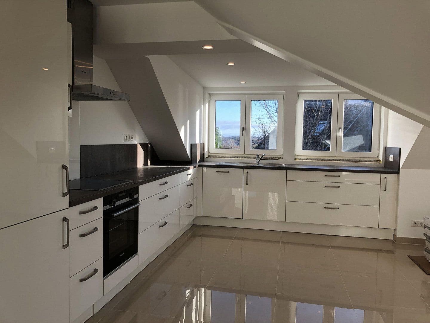 Pronájem bytu 2+1 86 m², Plön, Šlesvicko-Holštýnsko Pronájem bytu 2+1 86 m², Plön, Šlesvicko-Holštýnsko