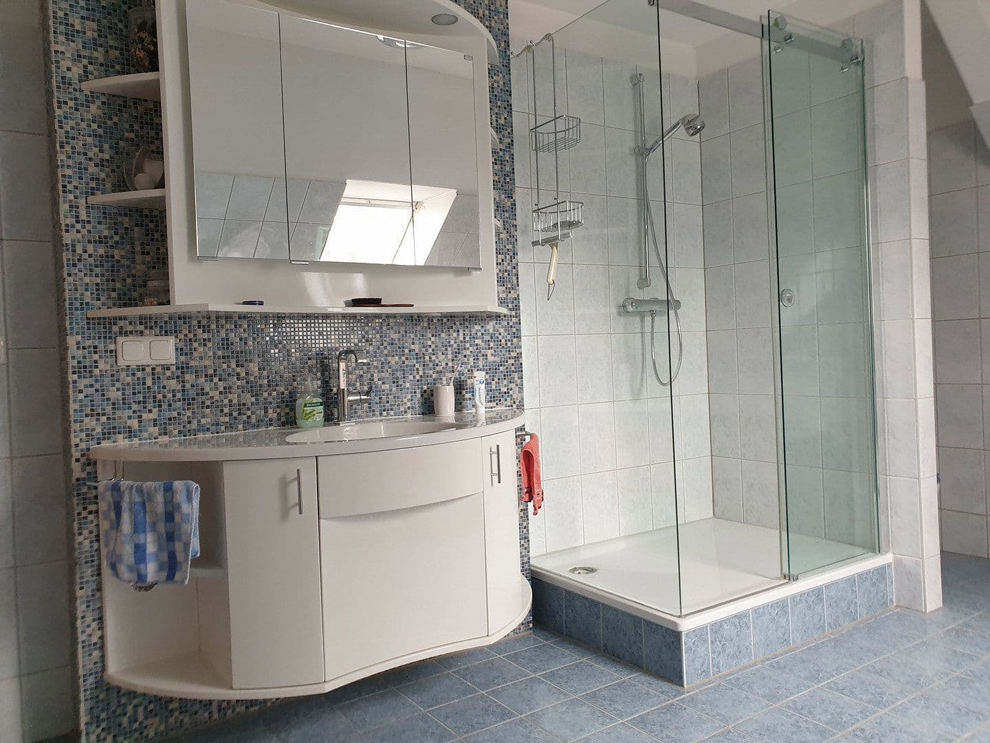 Prodej domu 240 m², pozemek 4.500 m², Zossen, Braniborsko Prodej domu 240 m², pozemek 4.500 m², Zossen, Braniborsko