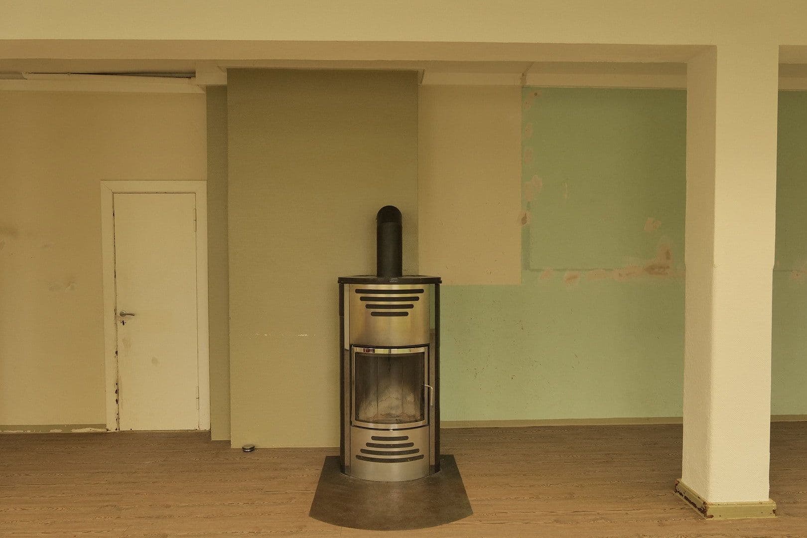 Prodej domu 335 m², pozemek 725 m², Ernst-Thälmann-Straße 13, Sagard, Mecklenburg-Vorpommern Prodej domu 335 m², pozemek 725 m², Ernst-Thälmann-Straße 13, Sagard, Mecklenburg-Vorpommern