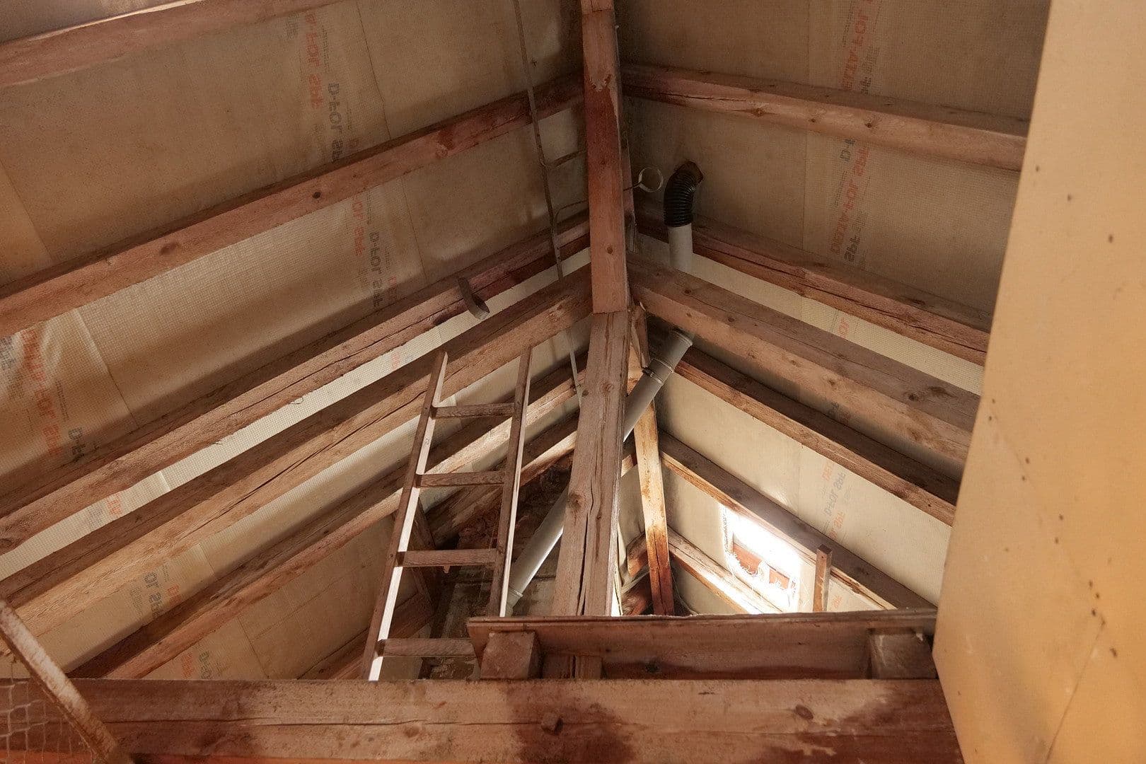 Prodej domu 335 m², pozemek 725 m², Ernst-Thälmann-Straße 13, Sagard, Mecklenburg-Vorpommern Prodej domu 335 m², pozemek 725 m², Ernst-Thälmann-Straße 13, Sagard, Mecklenburg-Vorpommern