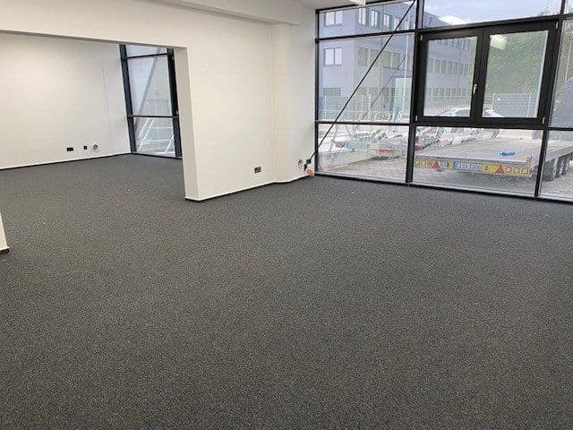 Prodej kanceláře 1.000 m², Großmehring, Bavorsko Prodej kanceláře 1.000 m², Großmehring, Bavorsko