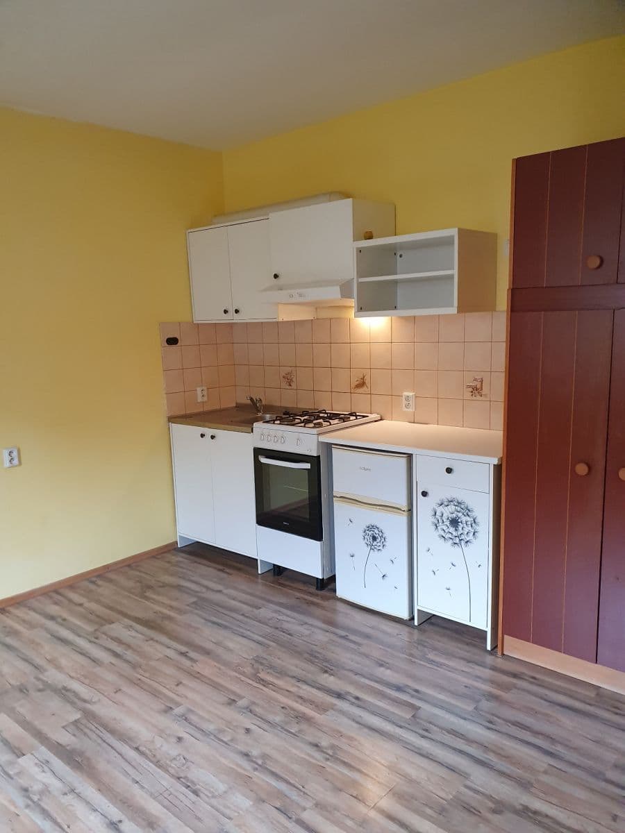Pronájem bytu Garsoniéra 24 m², D. Tatarku, Piešťany, Trnavský kraj Pronájem bytu Garsoniéra 24 m², D. Tatarku, Piešťany, Trnavský kraj