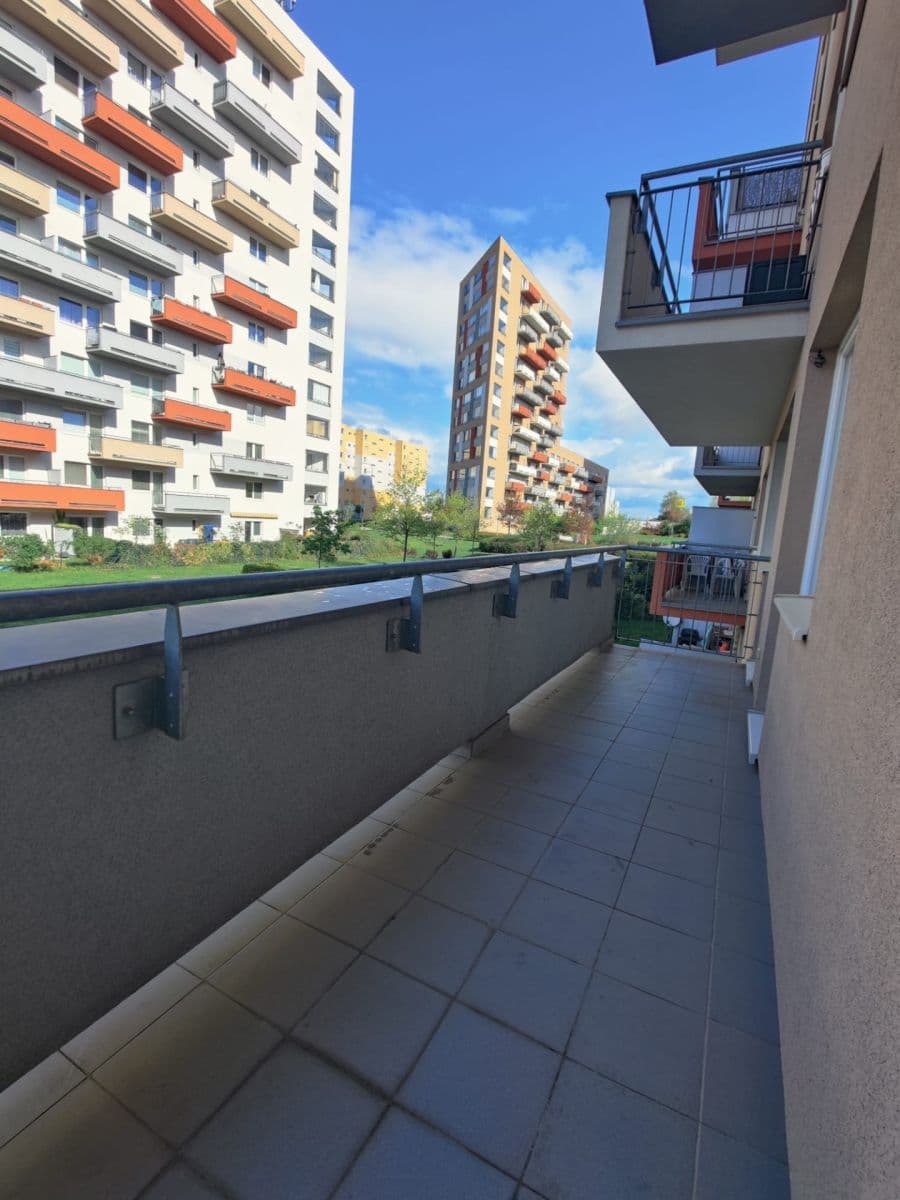Pronájem bytu 3+kk 78 m², Modenská, Praha, Praha Pronájem bytu 3+kk 78 m², Modenská, Praha, Praha