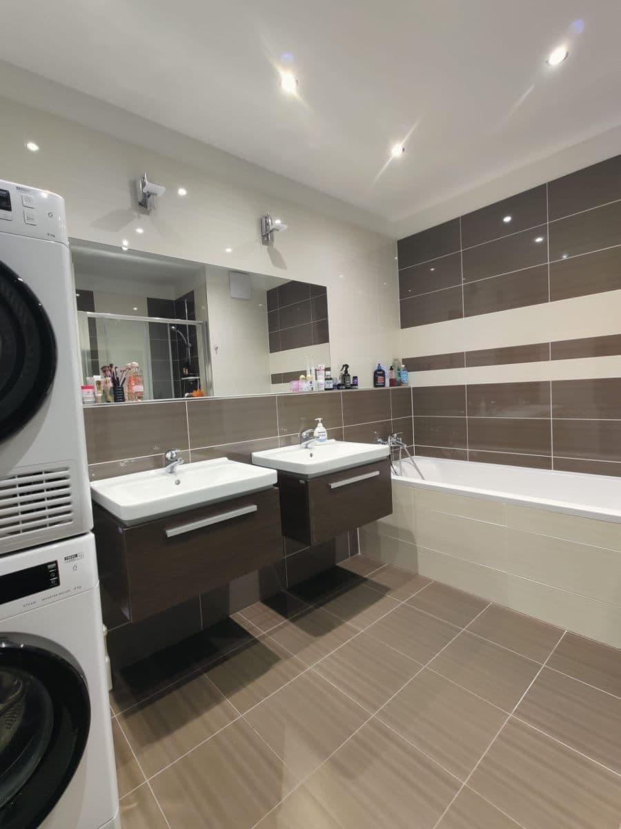 Pronájem bytu 3+kk 78 m², Modenská, Praha, Praha Pronájem bytu 3+kk 78 m², Modenská, Praha, Praha