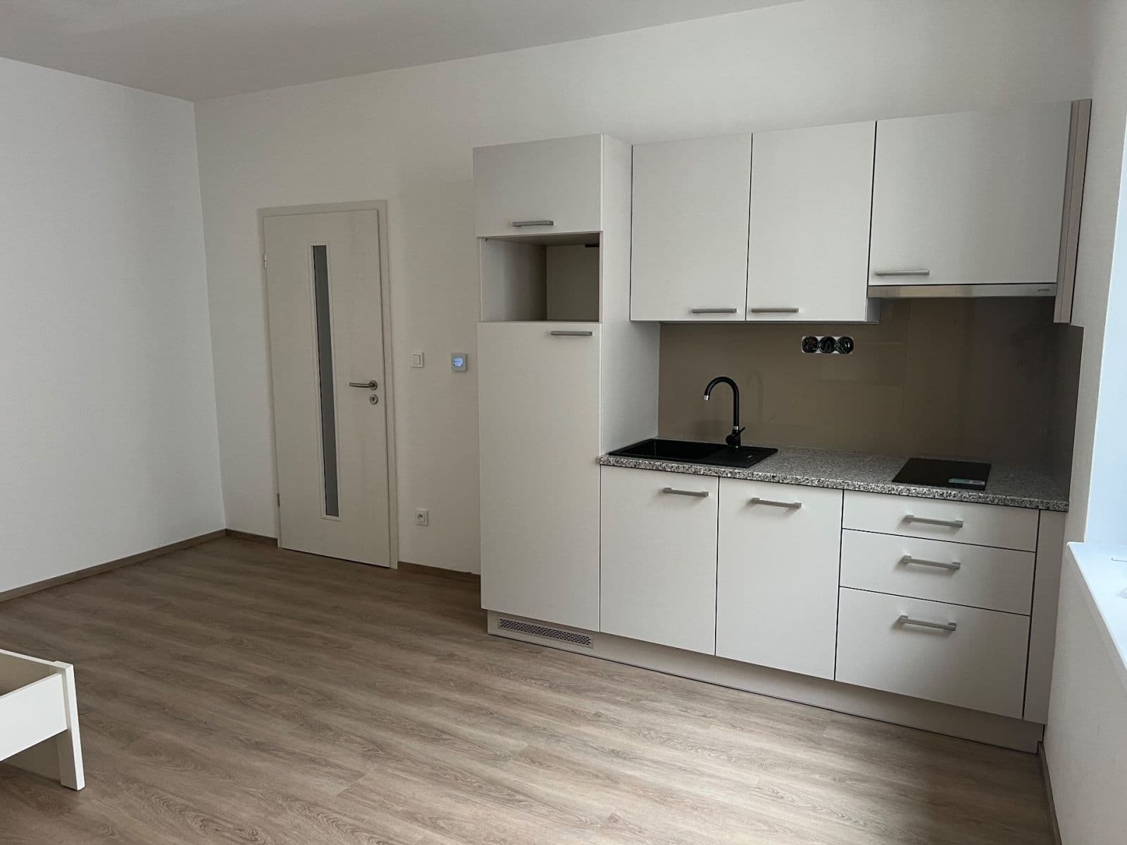 Pronájem bytu 1+kk 30 m², Puškinova, Plzeň, Plzeňský kraj Pronájem bytu 1+kk 30 m², Puškinova, Plzeň, Plzeňský kraj