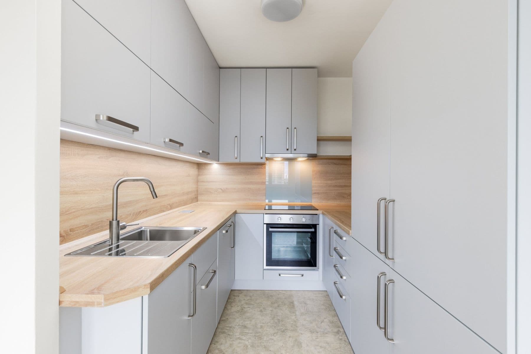 Pronájem bytu 3+kk 63 m², V průčelí, Praha, Praha Pronájem bytu 3+kk 63 m², V průčelí, Praha, Praha