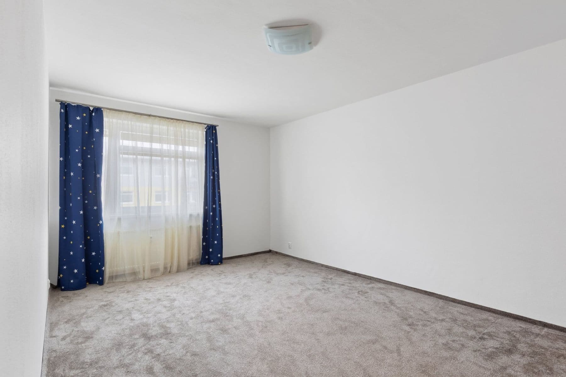 Pronájem bytu 3+kk 82 m², Českodubská, Praha, Praha Pronájem bytu 3+kk 82 m², Českodubská, Praha, Praha