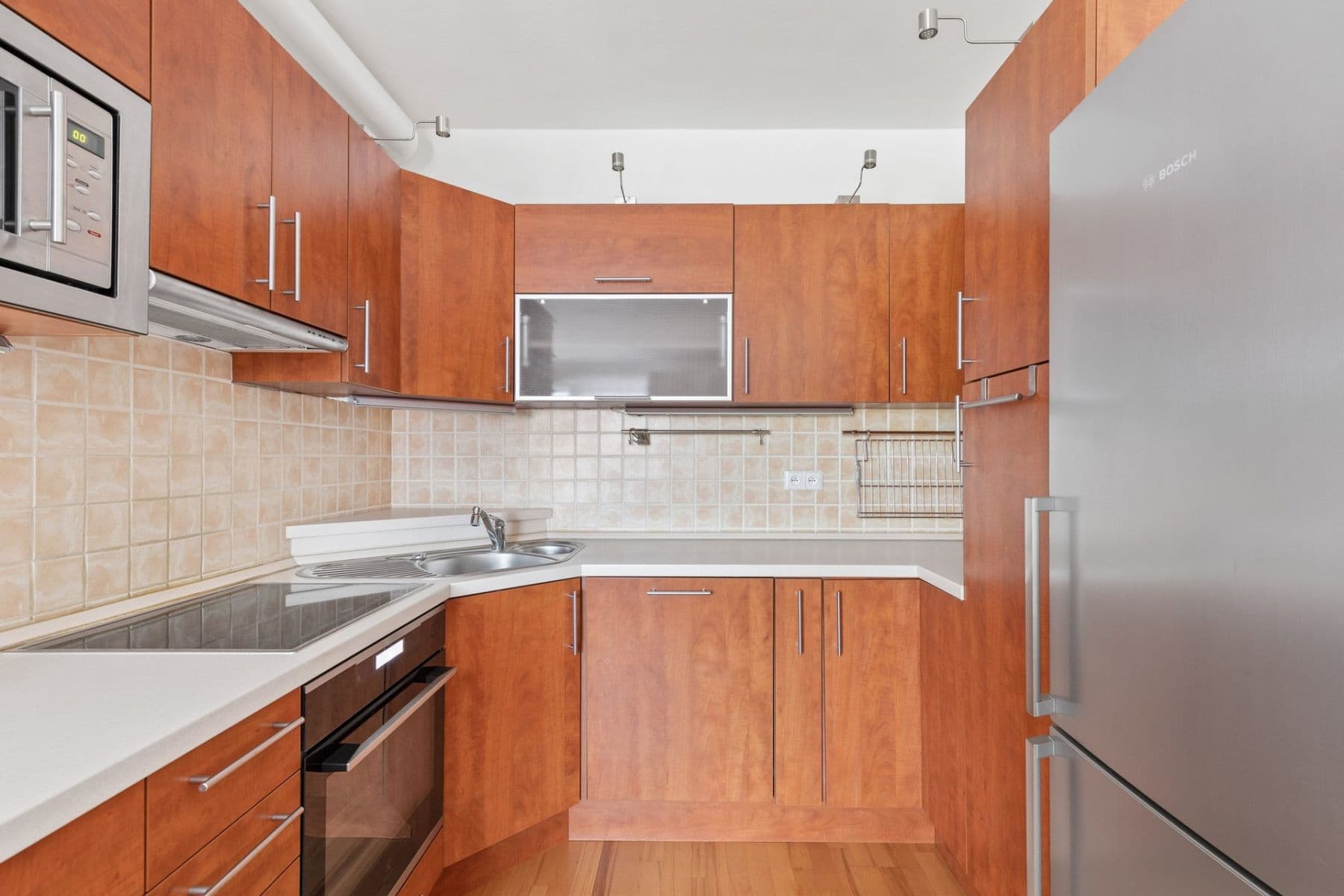 Pronájem bytu 3+kk 82 m², Českodubská, Praha, Praha Pronájem bytu 3+kk 82 m², Českodubská, Praha, Praha
