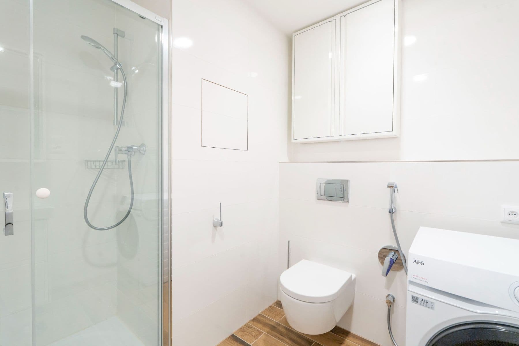 Pronájem bytu 1+kk 37 m², Gerstelova, Praha, Praha Pronájem bytu 1+kk 37 m², Gerstelova, Praha, Praha