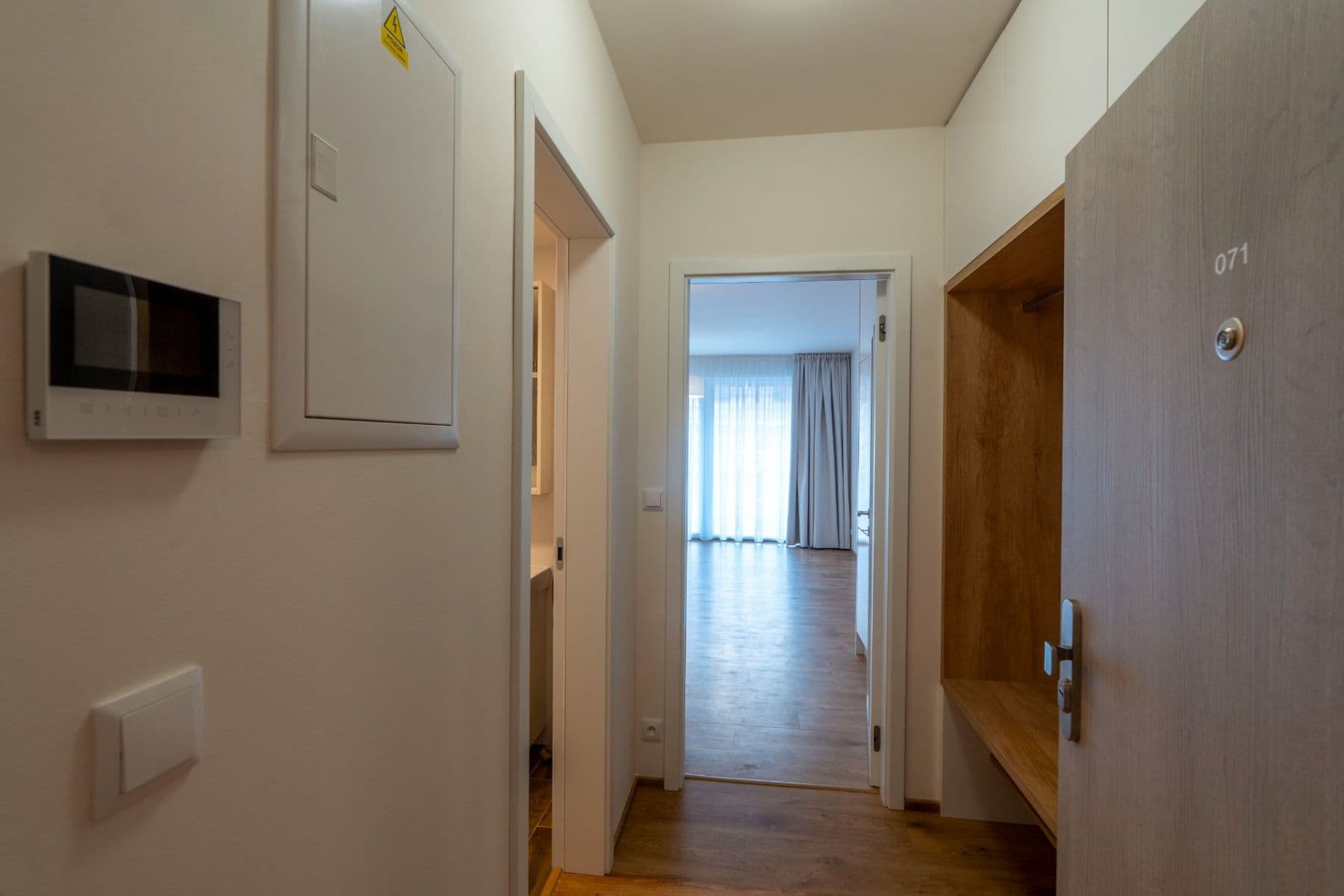 Pronájem bytu 1+kk 37 m², Gerstelova, Praha, Praha Pronájem bytu 1+kk 37 m², Gerstelova, Praha, Praha
