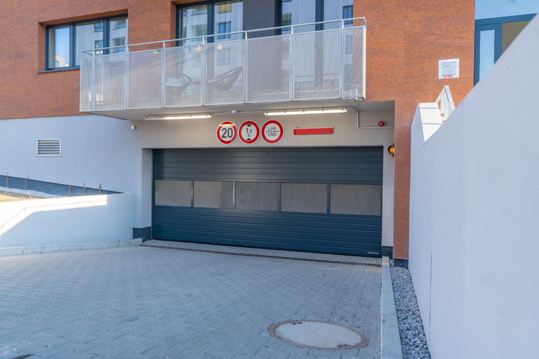 Pronájem bytu 1+kk 37 m², Gerstelova, Praha, Praha Pronájem bytu 1+kk 37 m², Gerstelova, Praha, Praha