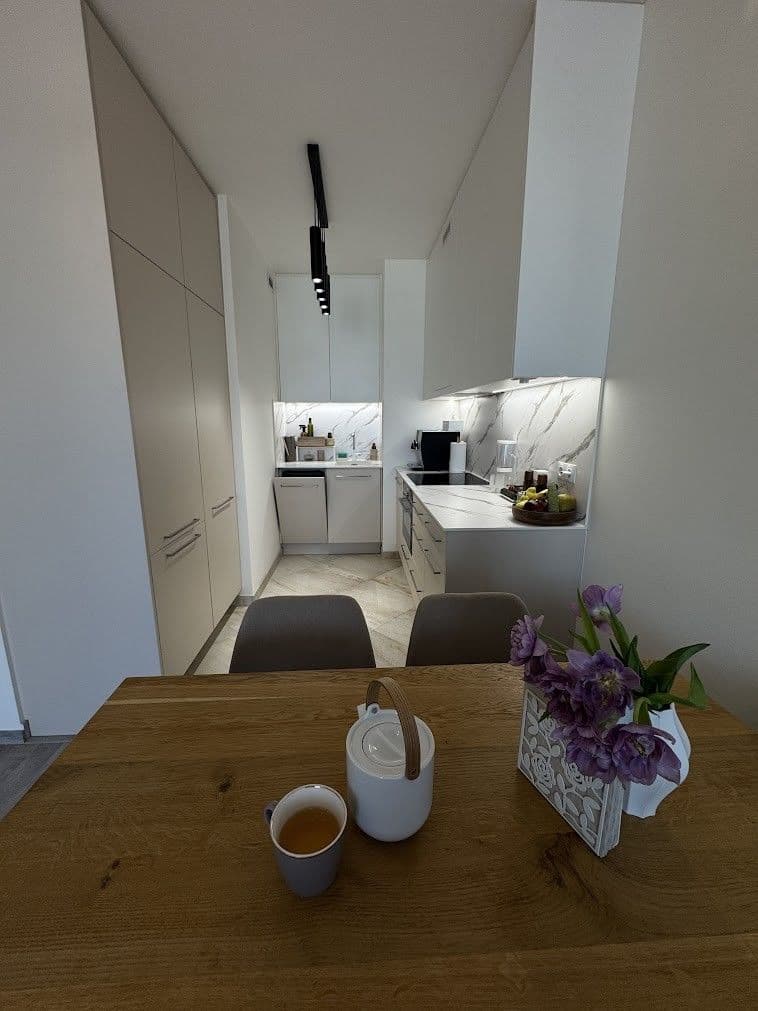 Prodej bytu 2+kk 47 m², Do Zahrádek Ⅰ, Praha, Praha Prodej bytu 2+kk 47 m², Do Zahrádek Ⅰ, Praha, Praha