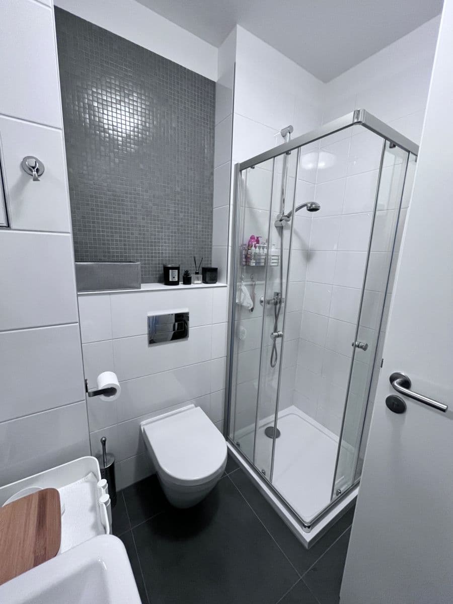 Pronájem bytu 1+kk 24 m², Novovysočanská, Praha, Praha Pronájem bytu 1+kk 24 m², Novovysočanská, Praha, Praha