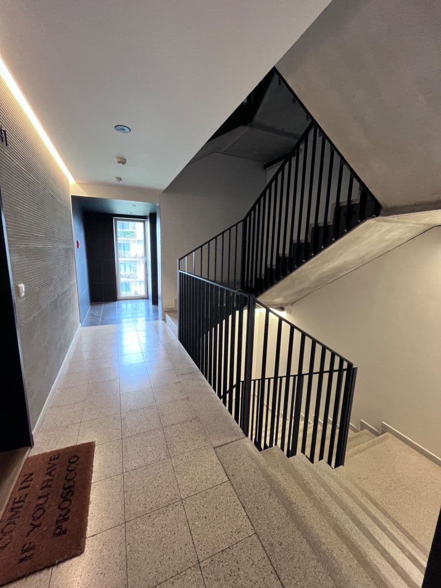 Pronájem bytu 1+kk 24 m², Novovysočanská, Praha, Praha Pronájem bytu 1+kk 24 m², Novovysočanská, Praha, Praha