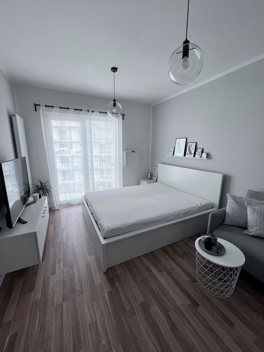 Pronájem bytu 1+kk 24 m², Novovysočanská, Praha, Praha Pronájem bytu 1+kk 24 m², Novovysočanská, Praha, Praha