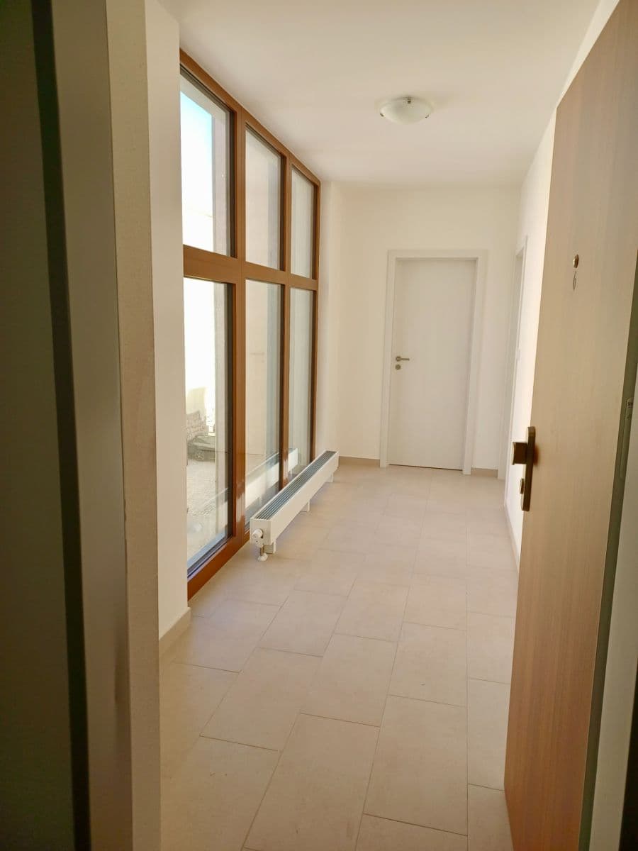 Pronájem bytu 3+kk 70 m², Tovární, Plzeň, Plzeňský kraj Pronájem bytu 3+kk 70 m², Tovární, Plzeň, Plzeňský kraj