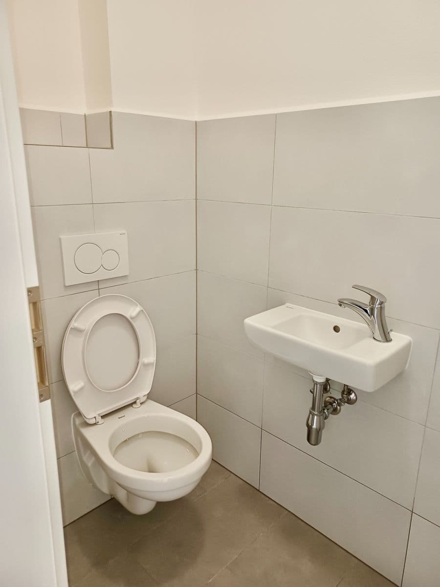 Pronájem bytu 3+kk 70 m², Tovární, Plzeň, Plzeňský kraj Pronájem bytu 3+kk 70 m², Tovární, Plzeň, Plzeňský kraj