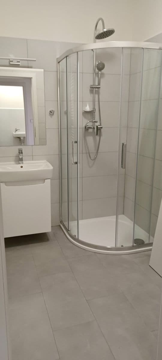 Pronájem bytu 3+kk 70 m², Tovární, Plzeň, Plzeňský kraj Pronájem bytu 3+kk 70 m², Tovární, Plzeň, Plzeňský kraj