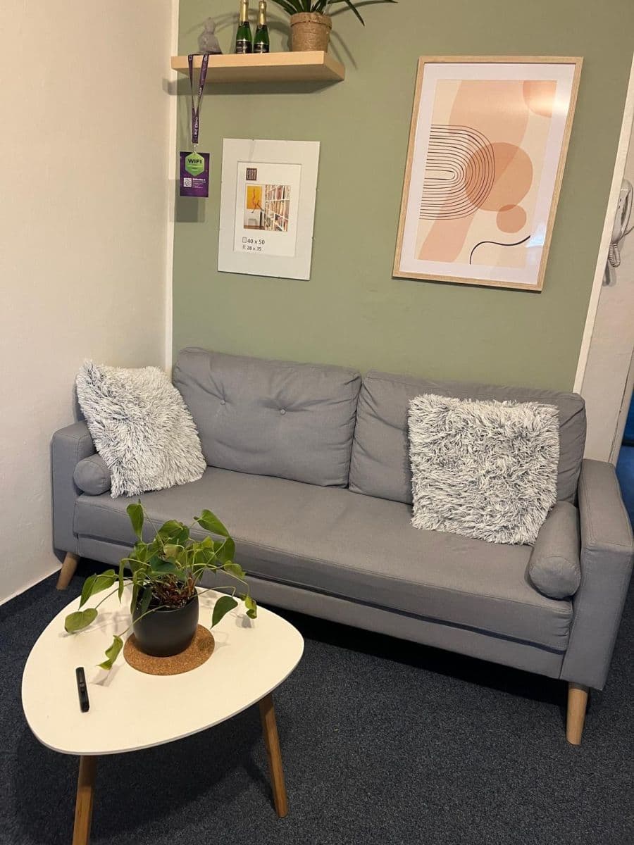 Pronájem nebytového prostoru 18 m², Hornokrčská, Praha, Praha Pronájem nebytového prostoru 18 m², Hornokrčská, Praha, Praha