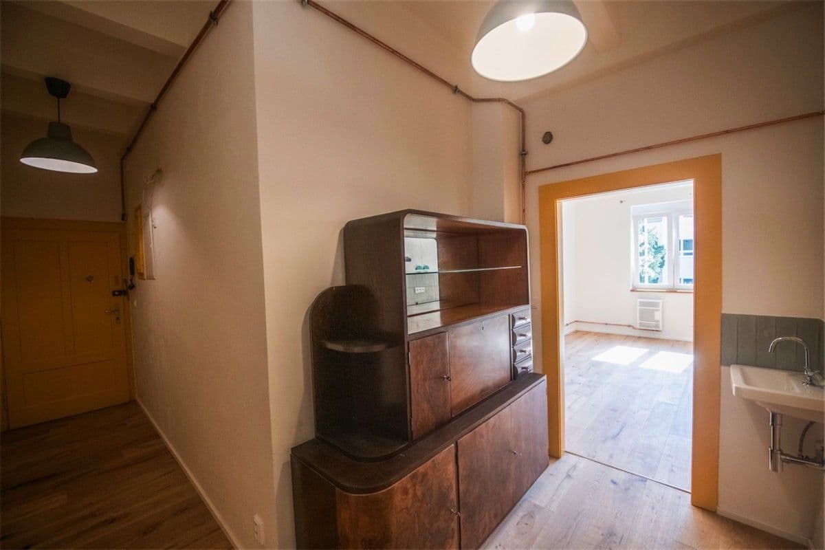 Pronájem bytu 2+kk 57 m², Zákostelní, Praha, Praha Pronájem bytu 2+kk 57 m², Zákostelní, Praha, Praha