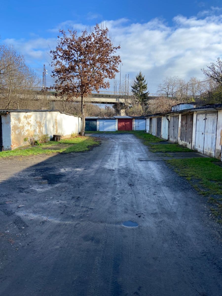 Prodej garáže 22 m², Pivovarnická, Praha, Praha Prodej garáže 22 m², Pivovarnická, Praha, Praha