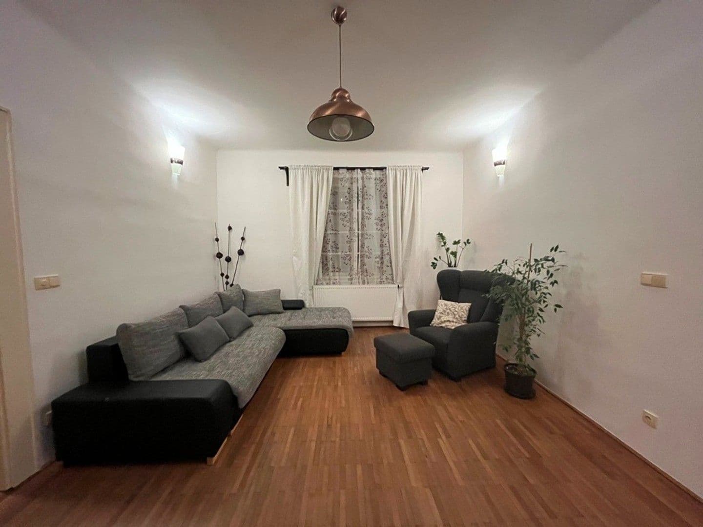 Pronájem bytu 3+kk 75 m², Mánesova, Hradec Králové, Královéhradecký kraj Pronájem bytu 3+kk 75 m², Mánesova, Hradec Králové, Královéhradecký kraj