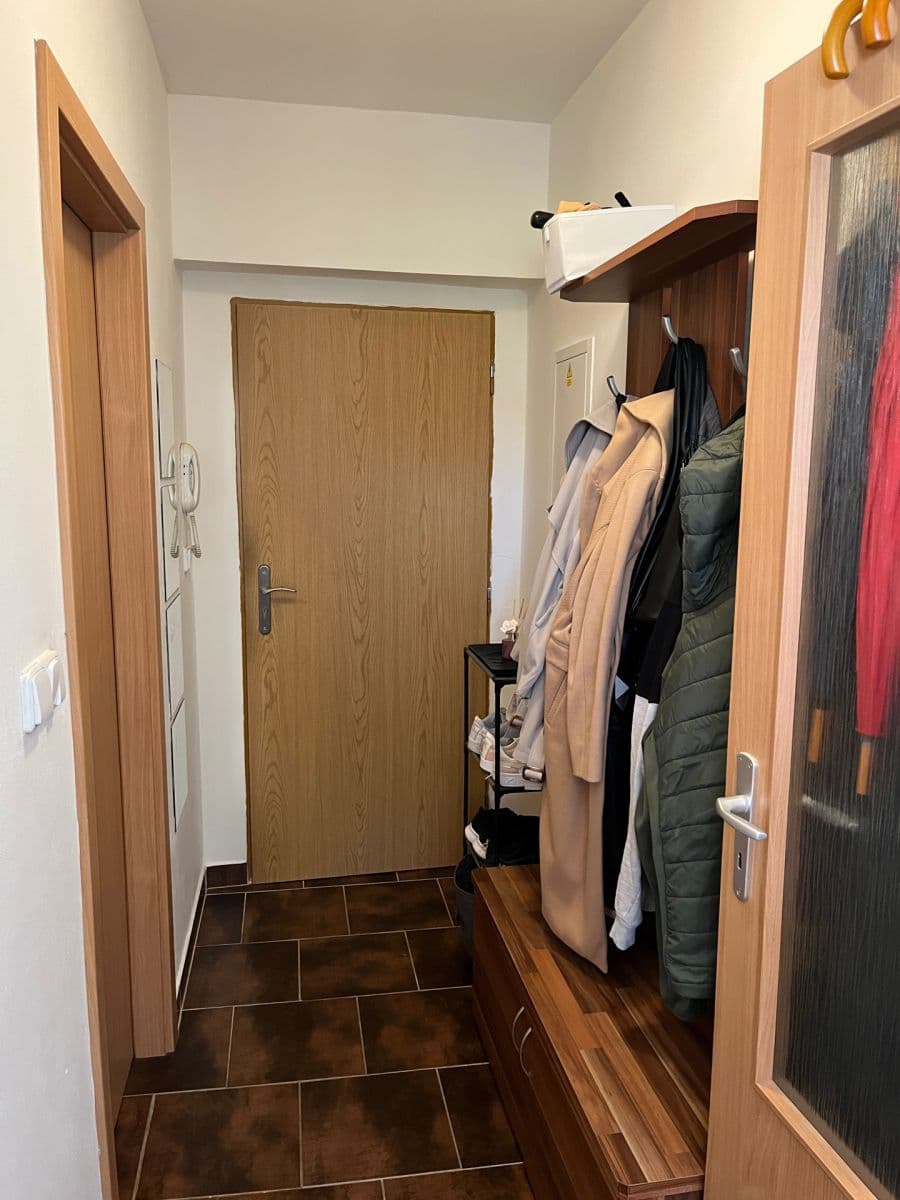 Pronájem bytu 1+1 41 m², Husova, Pardubice, Pardubický kraj Pronájem bytu 1+1 41 m², Husova, Pardubice, Pardubický kraj