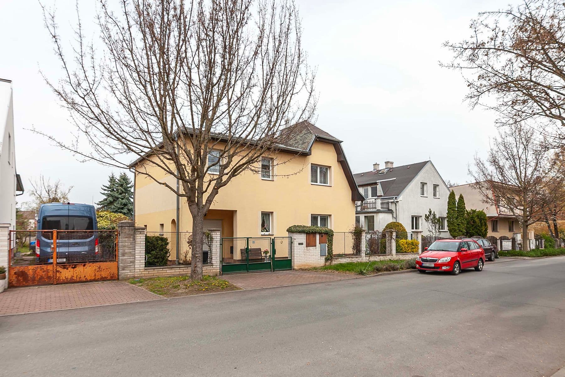 Prodej domu 158 m², pozemek 822 m², Třtinová, Praha, Praha Prodej domu 158 m², pozemek 822 m², Třtinová, Praha, Praha