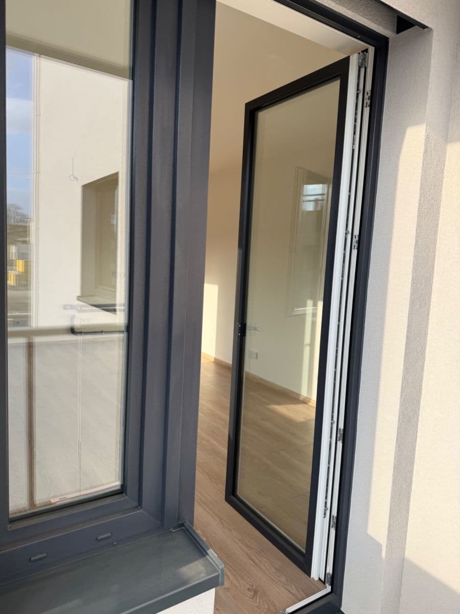 Prodej bytu 2+kk 37 m², U Továren, Praha, Praha Prodej bytu 2+kk 37 m², U Továren, Praha, Praha