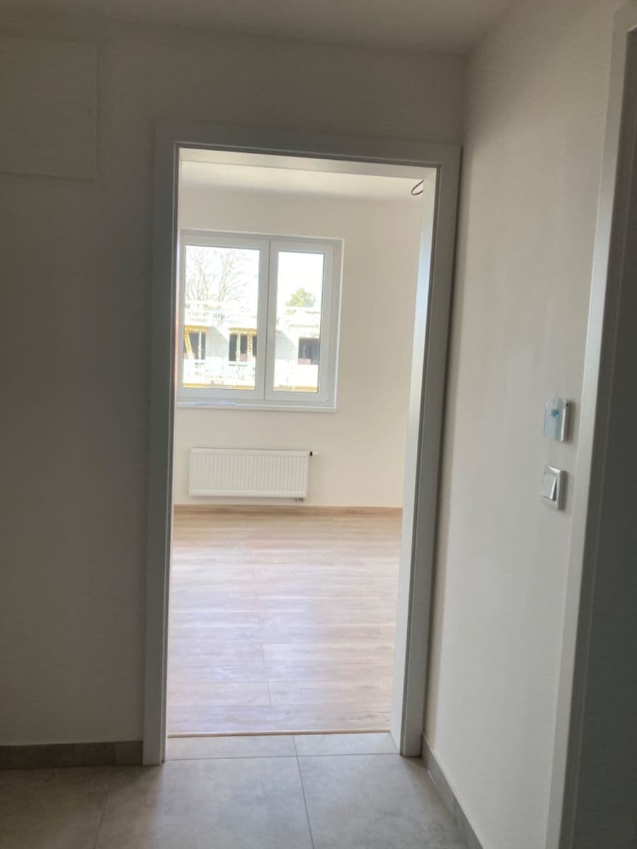 Prodej bytu 2+kk 37 m², U Továren, Praha, Praha Prodej bytu 2+kk 37 m², U Továren, Praha, Praha