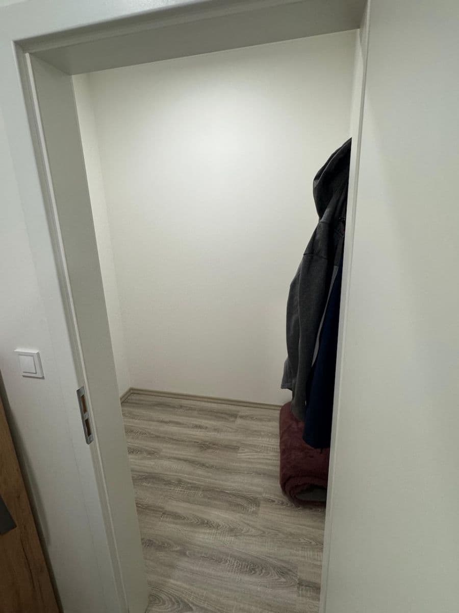 Pronájem bytu 2+kk 67 m², Tovární, Olomouc, Olomoucký kraj Pronájem bytu 2+kk 67 m², Tovární, Olomouc, Olomoucký kraj