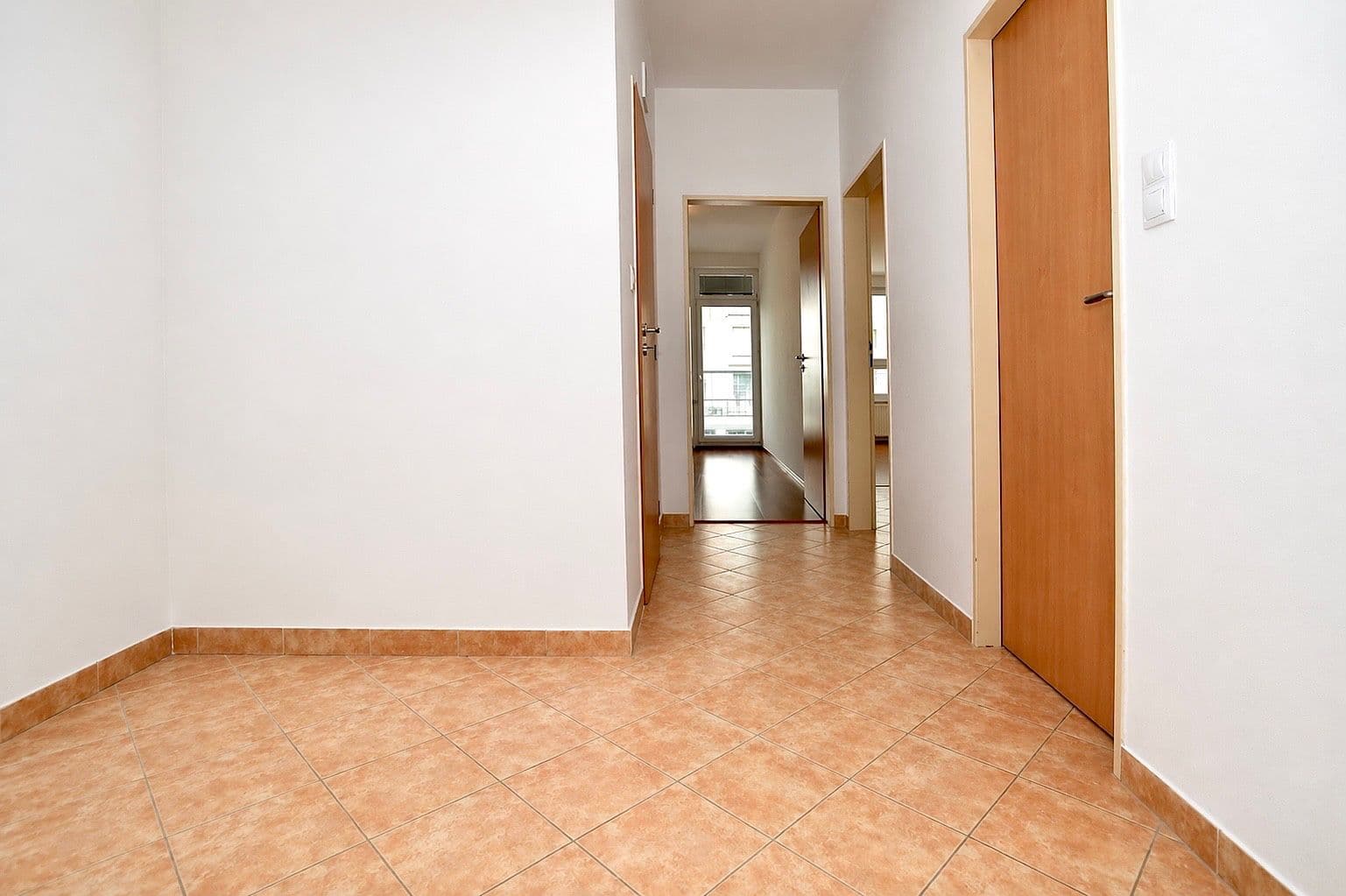 Prodej bytu 2+kk 54 m², Zakšínská, Praha, Praha Prodej bytu 2+kk 54 m², Zakšínská, Praha, Praha