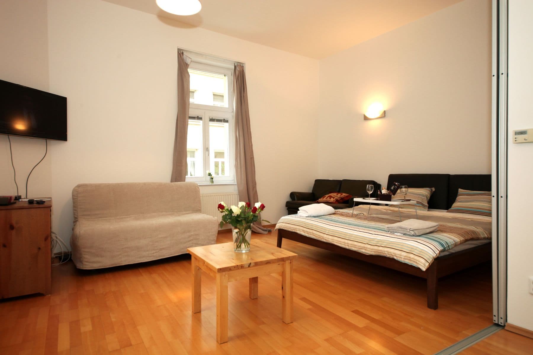 Pronájem bytu 1+1 40 m², Umělecká, Praha, Praha Pronájem bytu 1+1 40 m², Umělecká, Praha, Praha