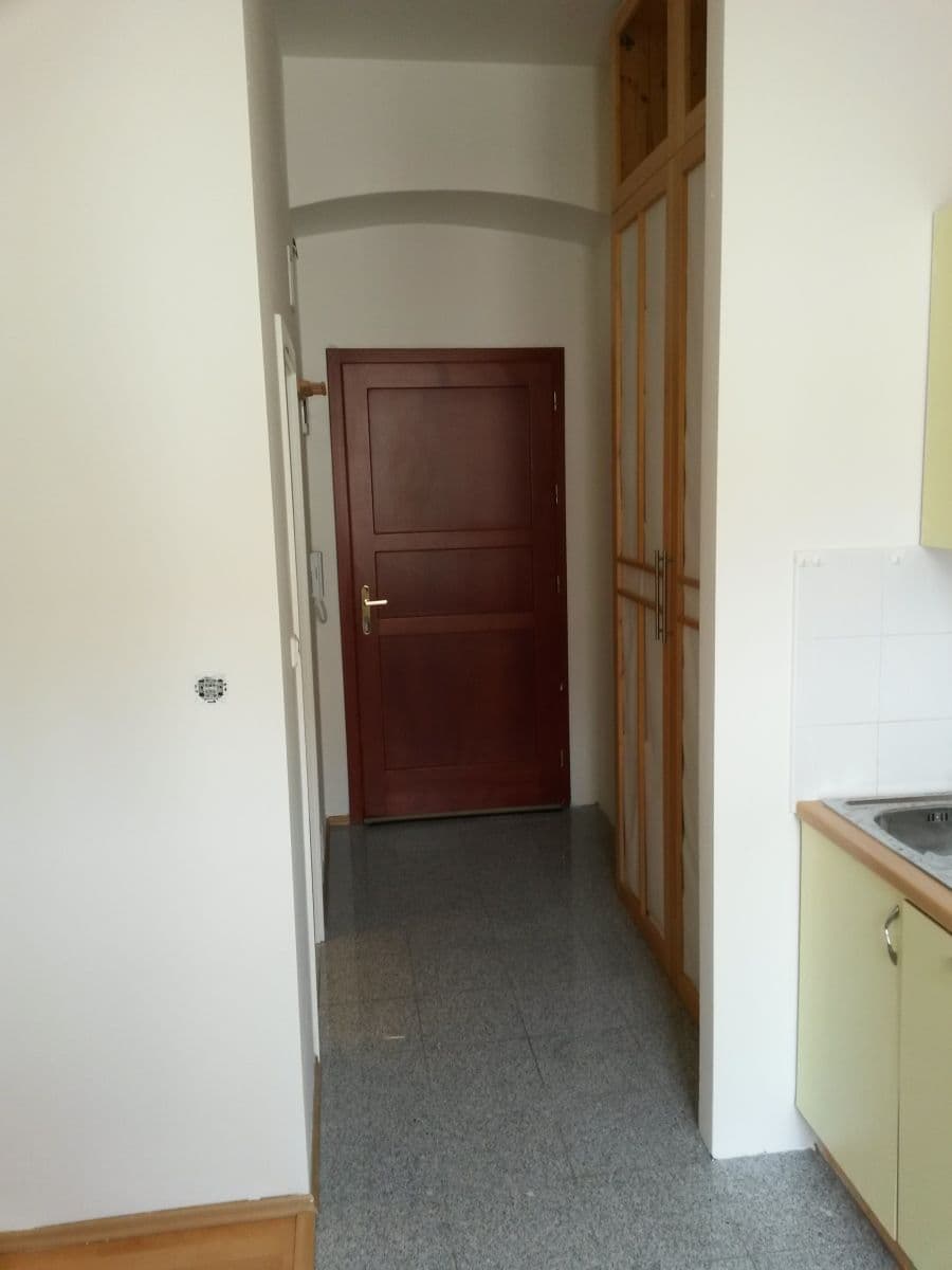 Pronájem bytu 1+1 40 m², Umělecká, Praha, Praha Pronájem bytu 1+1 40 m², Umělecká, Praha, Praha